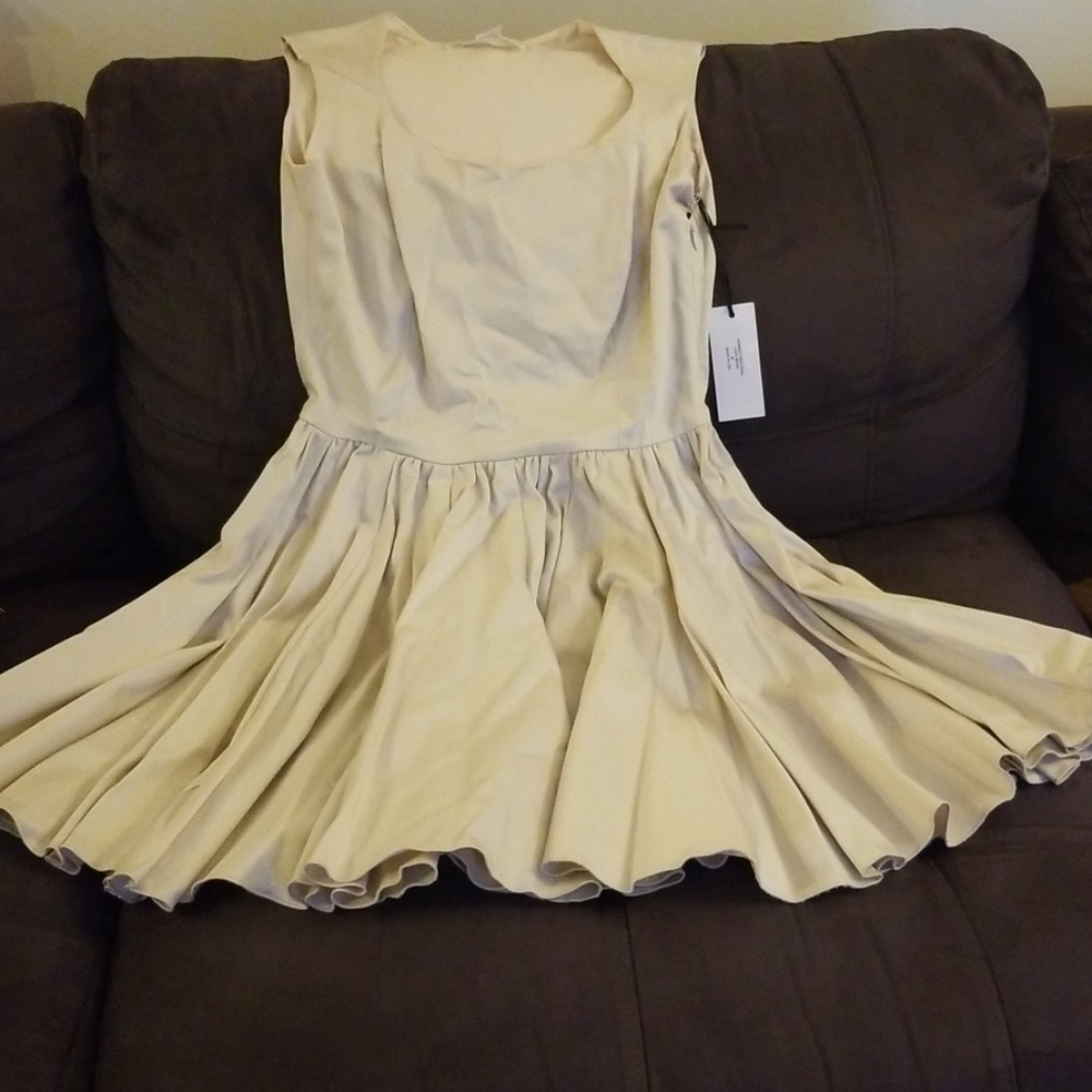 Von Vonni Kennedy Short Dress